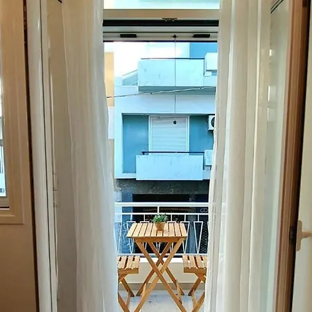Yasmina'S Apartment Patras Exterior photo
