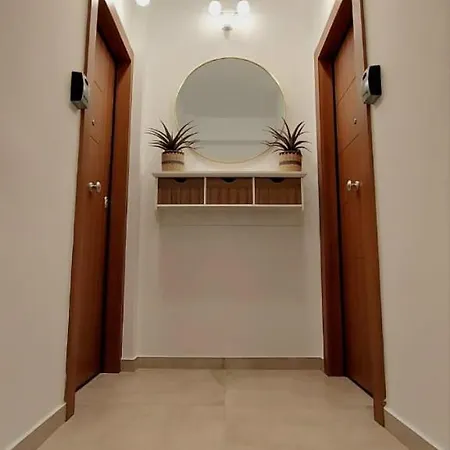 Yasmina'S Apartment Patras Exterior photo